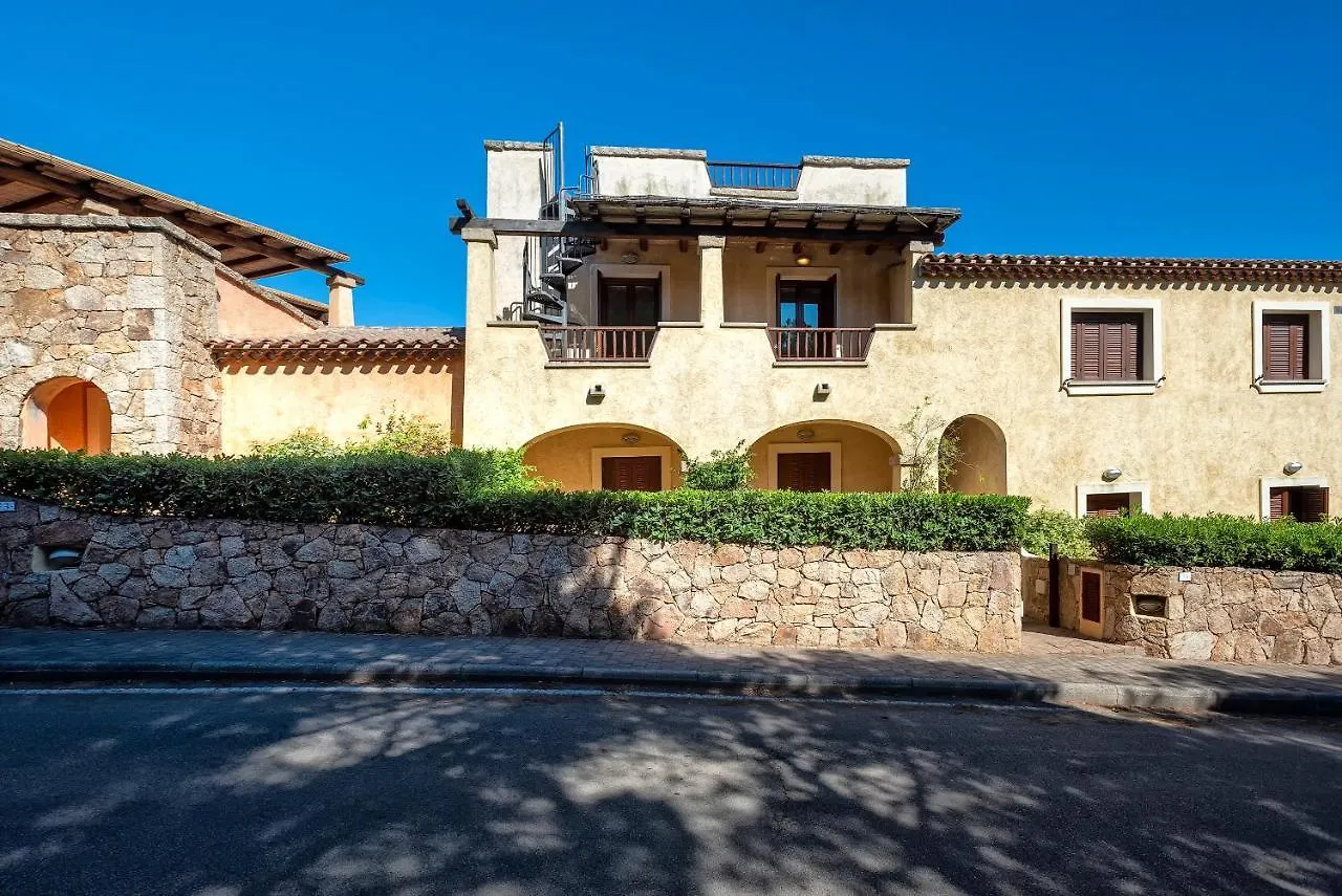 House Of Lens Daire Golfo Aranci