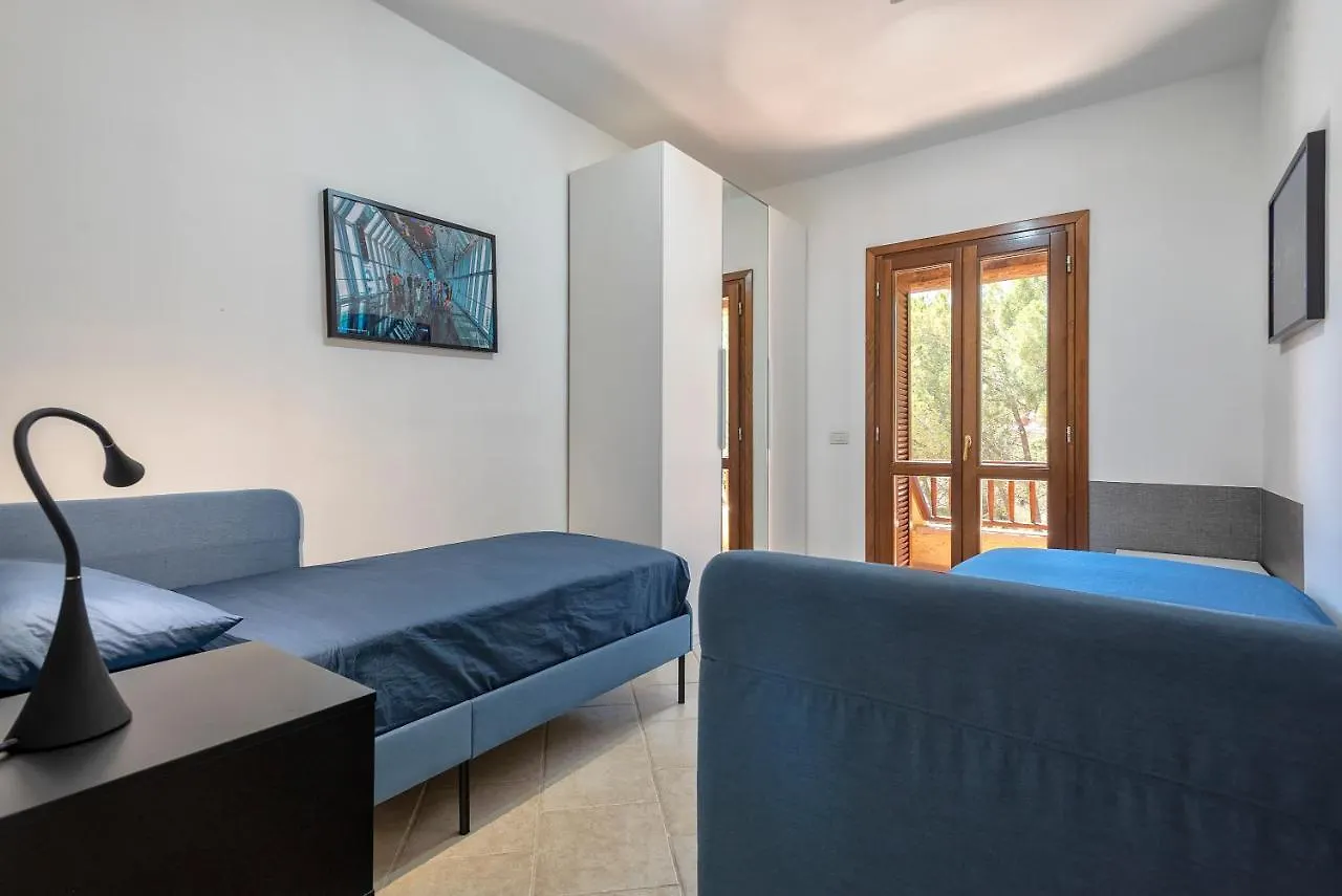 House Of Lens Apartment Golfo Aranci