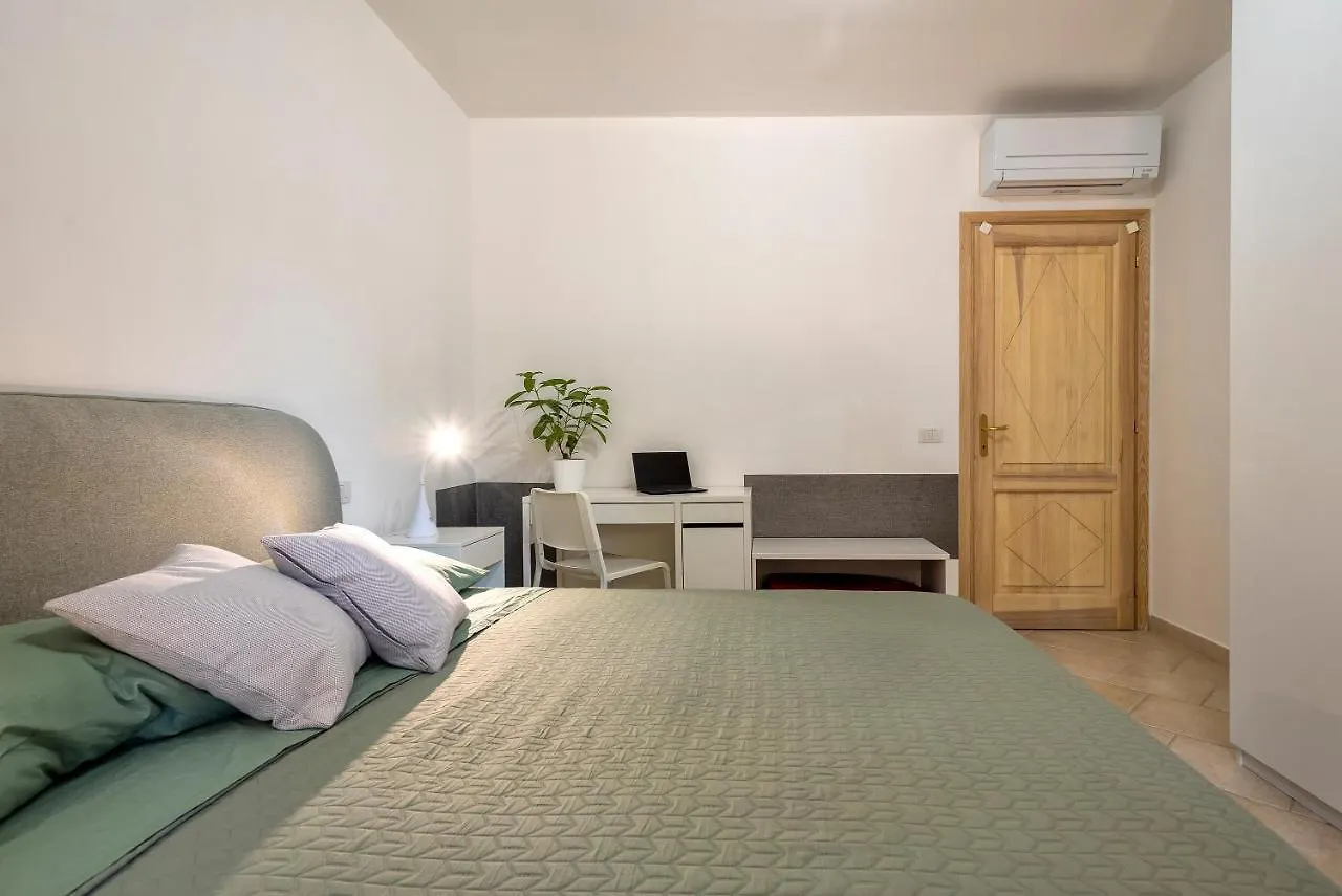 House Of Lens Apartment Golfo Aranci 0*,