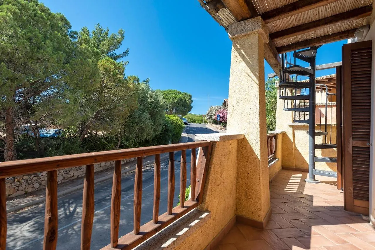 House Of Lens Apartment Golfo Aranci