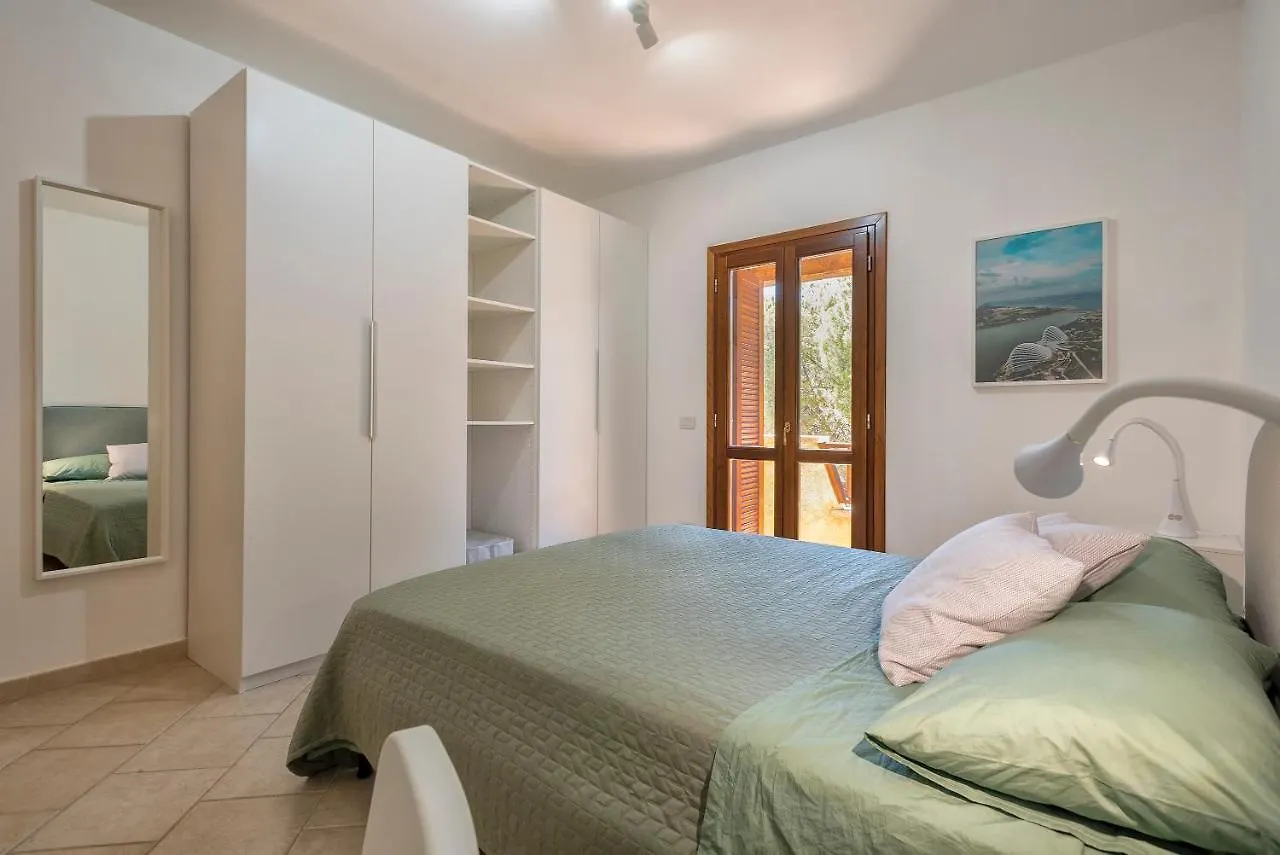 House Of Lens Apartment Golfo Aranci Italy