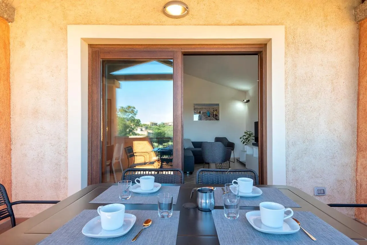 House Of Lens Apartment Golfo Aranci